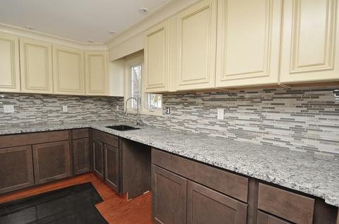 62 Southworth St, West Springfield, MA 01089 photo 6
