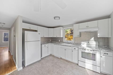 73 Highland St, Mashpee, MA 02649 photo 6