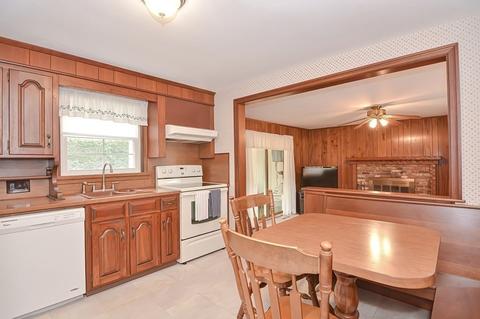 7 Mann St, Blackstone, MA 01504 photo 11