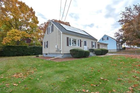 7 Mann St, Blackstone, MA 01504 photo 2