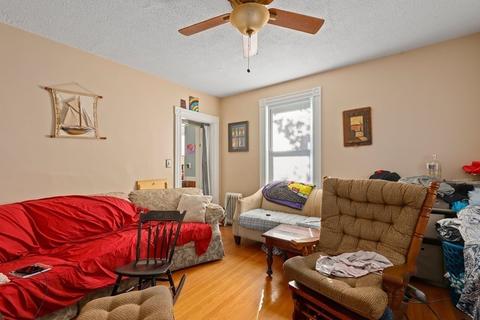 35 Chase St, Beverly, MA 01915 photo 2