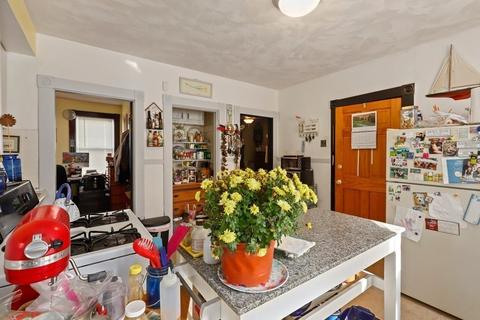 35 Chase St, Beverly, MA 01915 photo 11
