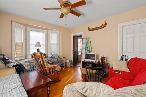 35 Chase St, Beverly, MA 01915 photo 3