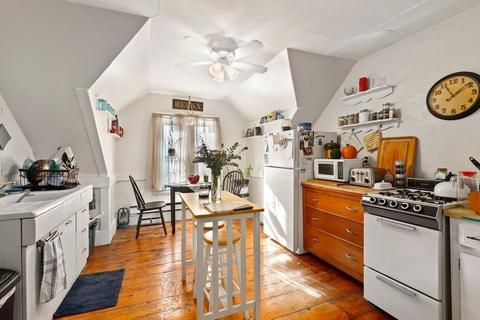 35 Chase St, Beverly, MA 01915 photo 21