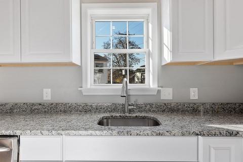 1 Maynard Ave, Webster, MA 01570 photo 4