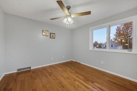65 Frederick St, Chicopee, MA 01013 photo 17
