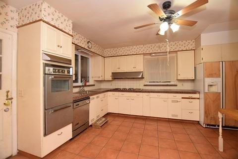 230 Oakley Rd, Woonsocket, RI 02895 photo 7