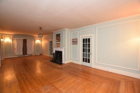 230 Oakley Rd, Woonsocket, RI 02895 photo 5