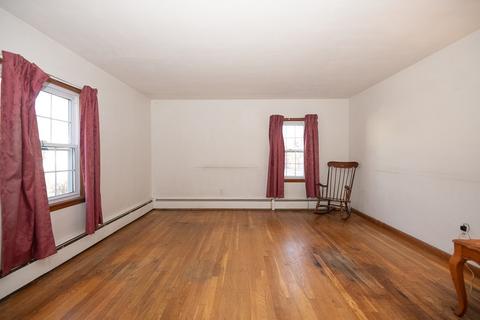 8 Nipmuck Ln, Webster, MA 01570 photo 7