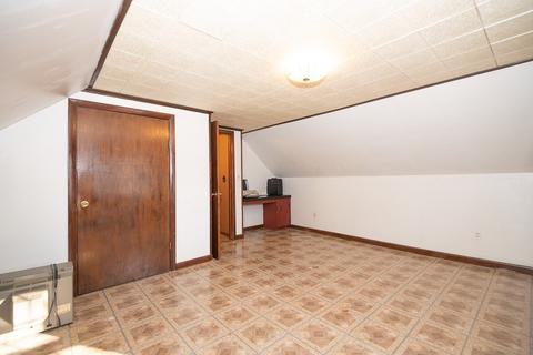 8 Nipmuck Ln, Webster, MA 01570 photo 26