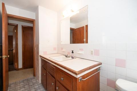 8 Nipmuck Ln, Webster, MA 01570 photo 16