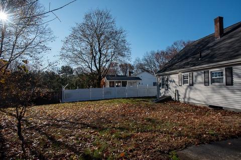 8 Nipmuck Ln, Webster, MA 01570 photo 40