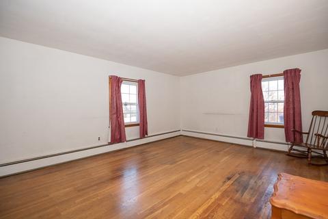8 Nipmuck Ln, Webster, MA 01570 photo 8