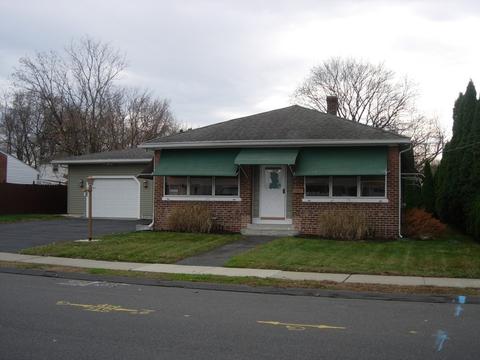 61 Shepherd St, Chicopee, MA 01013 photo 1