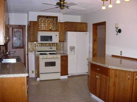 61 Shepherd St, Chicopee, MA 01013 photo 6