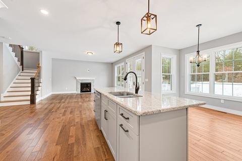 62 Pomeroy St, Easthampton, MA 01027 photo 23