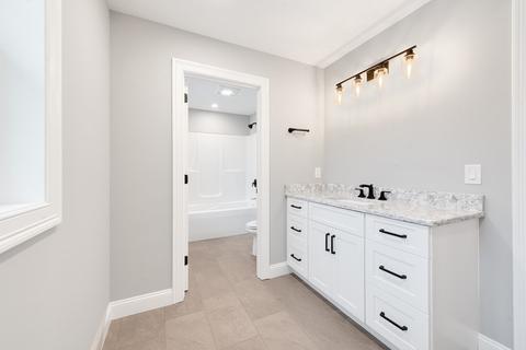 62 Pomeroy St, Easthampton, MA 01027 photo 31