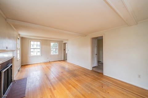 7 Squassick Rd, West Springfield, MA 01089 photo 11