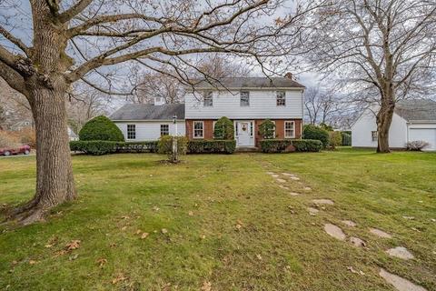 7 Squassick Rd, West Springfield, MA 01089 photo 1