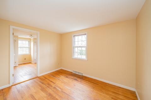 7 Squassick Rd, West Springfield, MA 01089 photo 24
