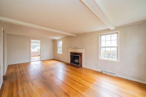 7 Squassick Rd, West Springfield, MA 01089 photo 14