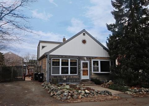 31 Old County Rd, Saugus, MA 01906 photo 1