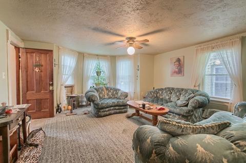 37 S Main St, Gardner, MA 01440 photo 15