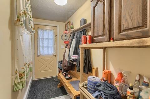 37 S Main St, Gardner, MA 01440 photo 16