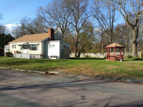 6 Springhill St, Fairhaven, MA 02719 photo 4