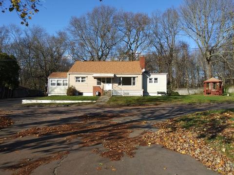 6 Springhill St, Fairhaven, MA 02719 photo 2