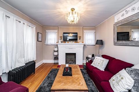 189 Corthell St, Springfield, MA 01151 photo 4