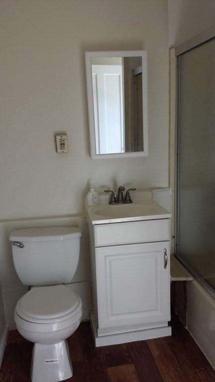 318 School St, Webster, MA 01570 photo 3