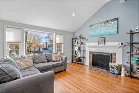 1092 Edgell Rd, Framingham, MA 01701 photo 3