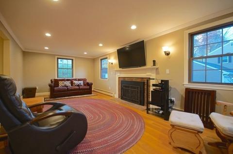 35 Ledgewood Dr, Danvers, MA 01923 photo 15