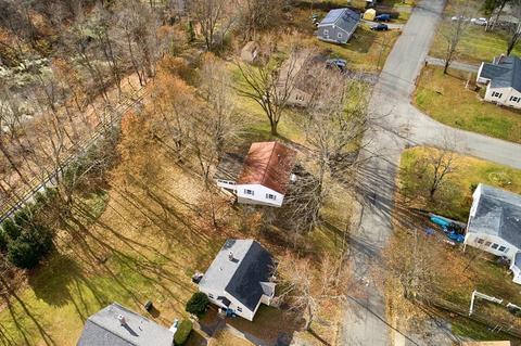 10 John St, Easthampton, MA 01027 photo 3