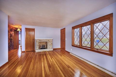 10 John St, Easthampton, MA 01027 photo 7