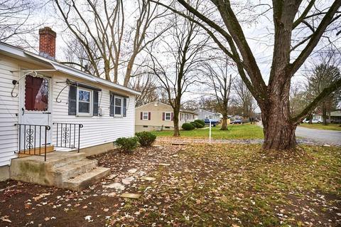 10 John St, Easthampton, MA 01027 photo 5