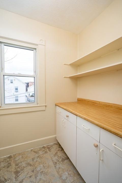 36 Wendell Pl, Springfield, MA 01105 photo 11
