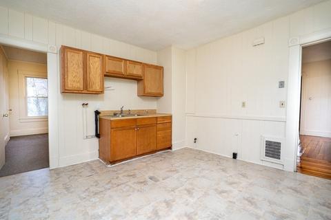 36 Wendell Pl, Springfield, MA 01105 photo 7