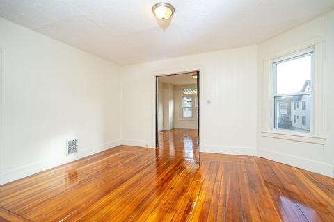 36 Wendell Pl, Springfield, MA 01105 photo 19