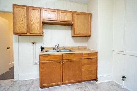 36 Wendell Pl, Springfield, MA 01105 photo 8
