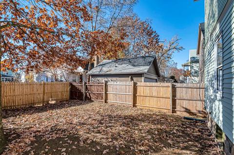 98 Carver St, Springfield, MA 01108 photo 19