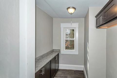 98 Carver St, Springfield, MA 01108 photo 27