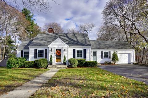 102 Curtis St, Reading, MA 01867 photo 1