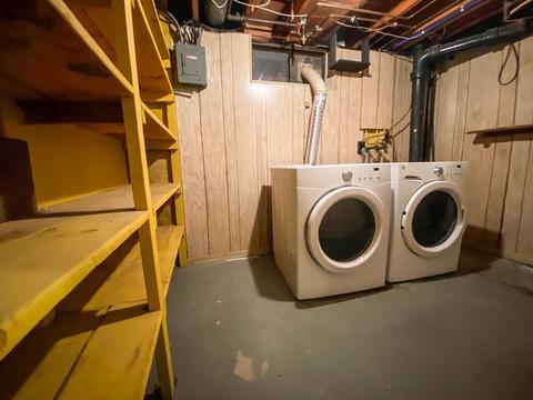 75 Greenpoint Cir, Chicopee, MA 01020 photo 31