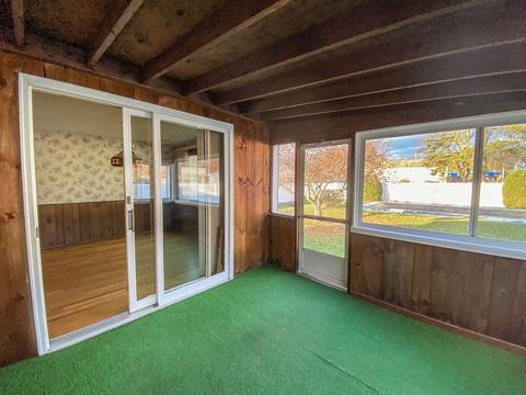 75 Greenpoint Cir, Chicopee, MA 01020 photo 11