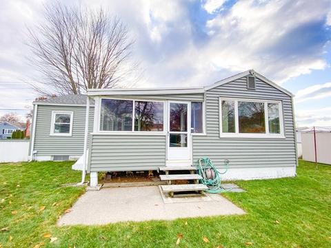 75 Greenpoint Cir, Chicopee, MA 01020 photo 35