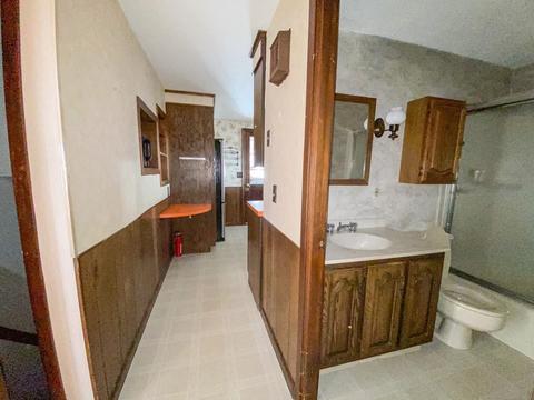 75 Greenpoint Cir, Chicopee, MA 01020 photo 29