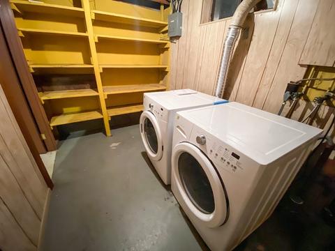 75 Greenpoint Cir, Chicopee, MA 01020 photo 32