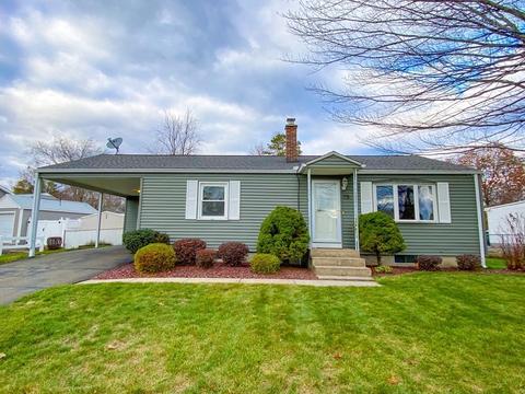 75 Greenpoint Cir, Chicopee, MA 01020 photo 1